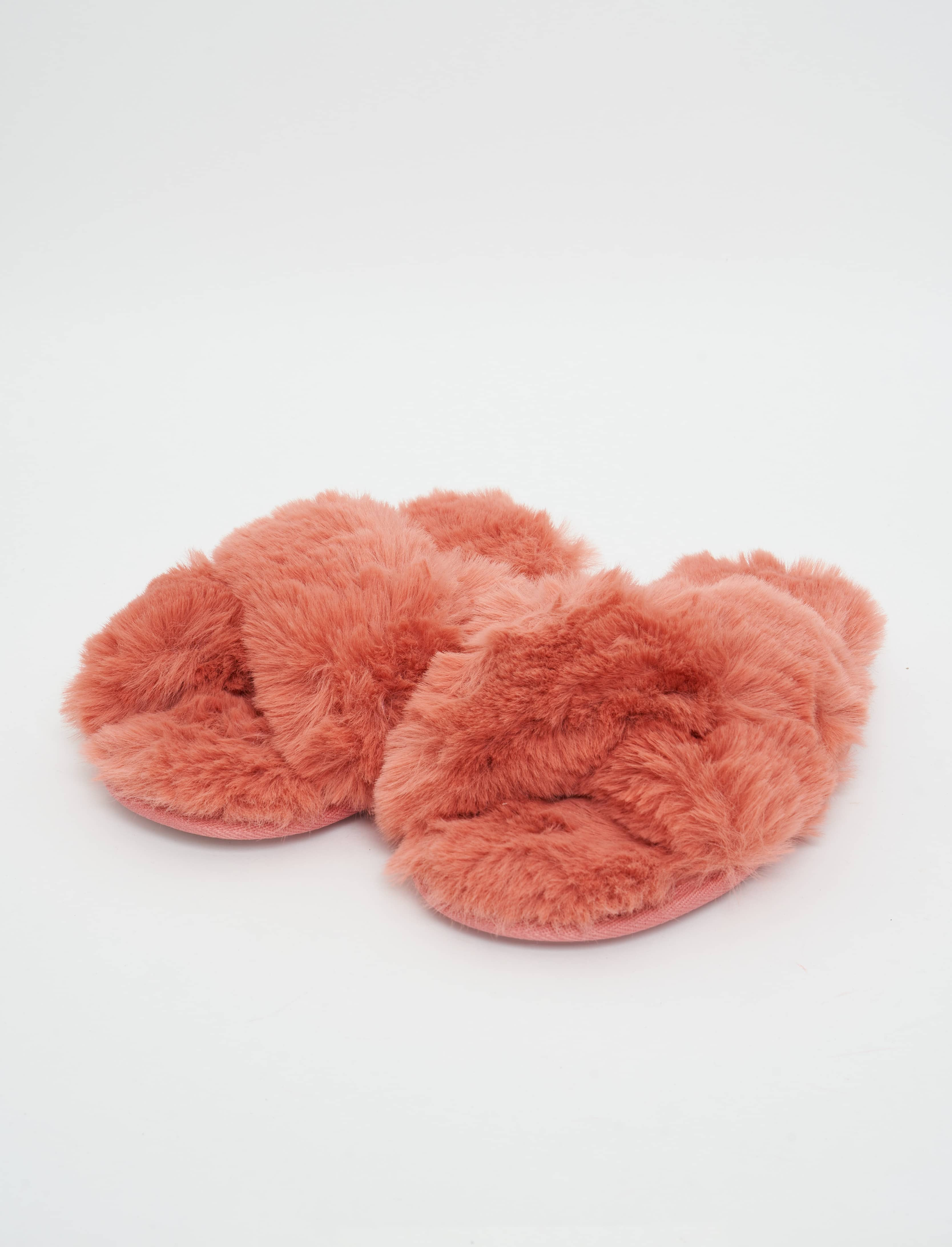 Nutmeg slippers online