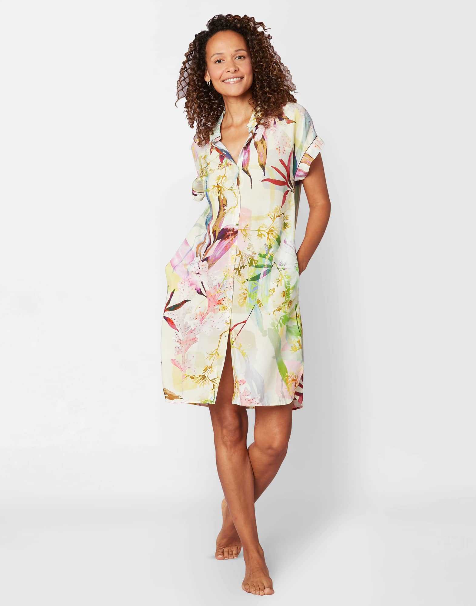 Patterned nightshirt in ECOVERO™  viscose TULUM 505, multicolour