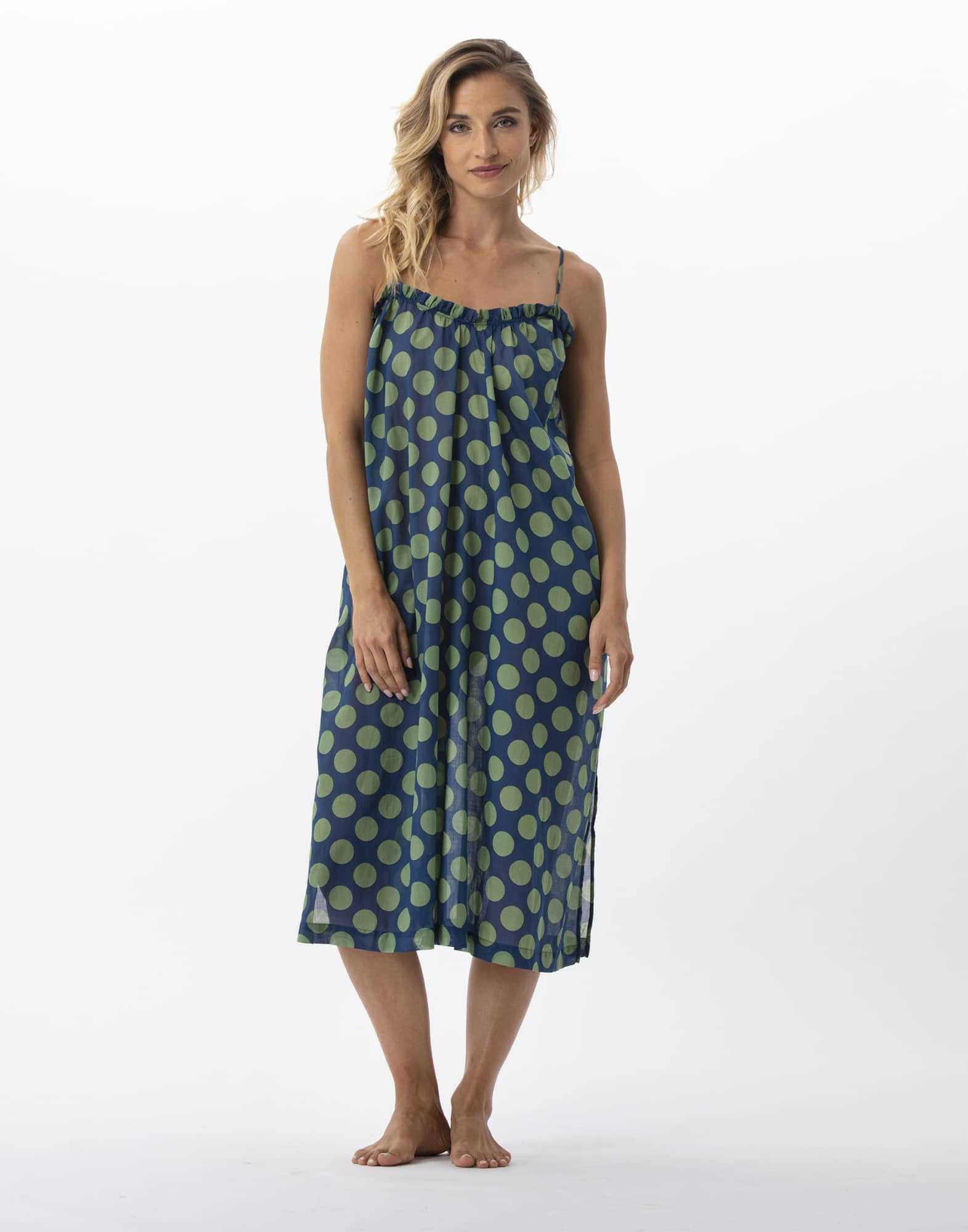 Robe longue verte a pois sale