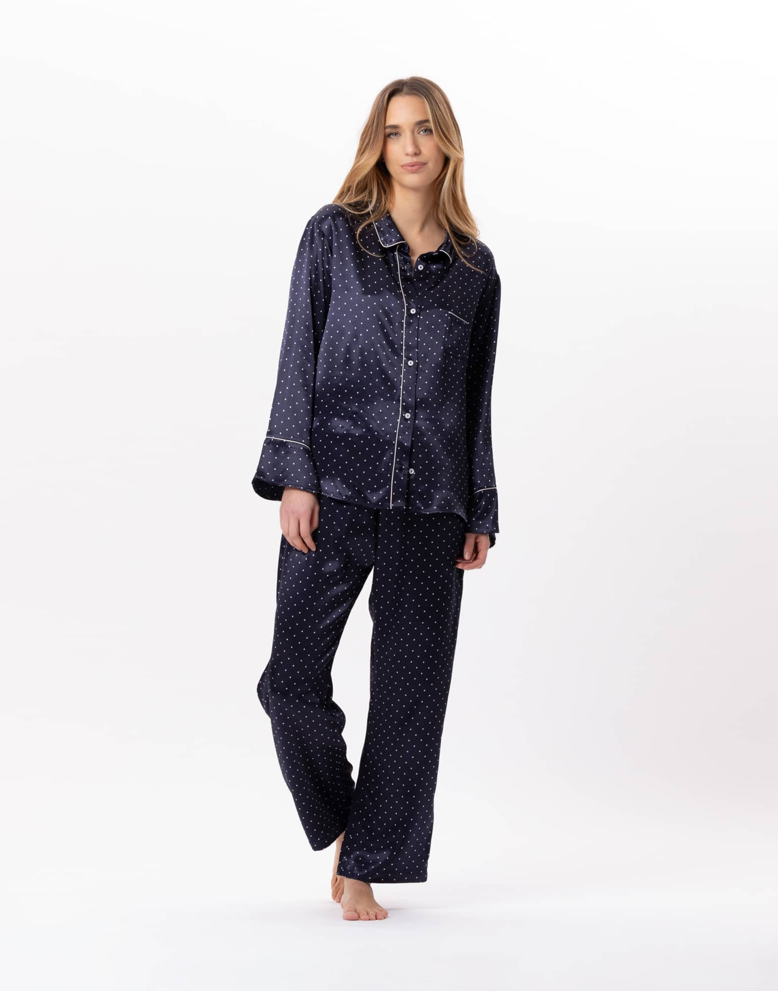 Viscose button-down pyjamas...