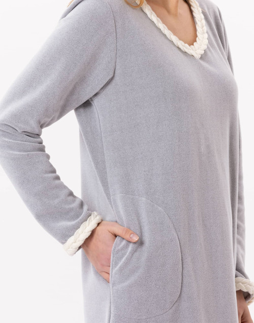 Robe en micropolaire DOUCE 840 Gris Chine