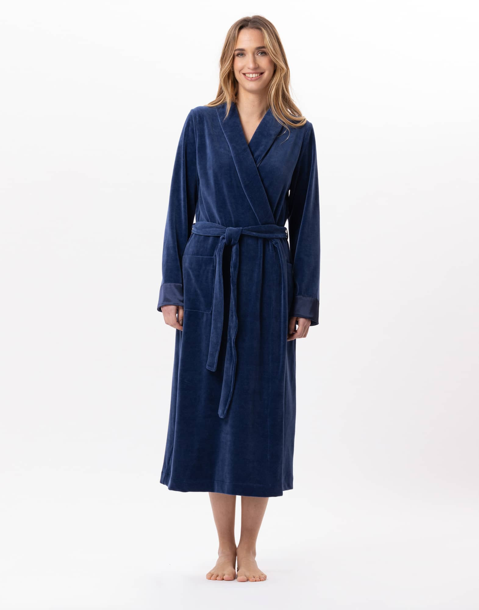 Velvet bathrobe ESSENTIEL 867 Prussian Blue | Lingerie le Chat