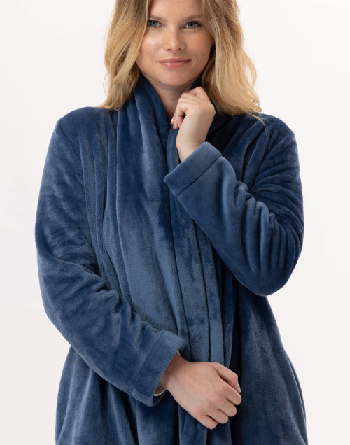 Plush flannel dressing gown ESSENTIEL 855 Prussian Blue